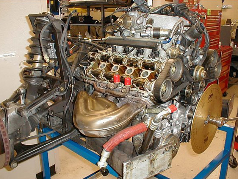 Illustration for article titled Ferrari 348 TS: Supercar Teardown